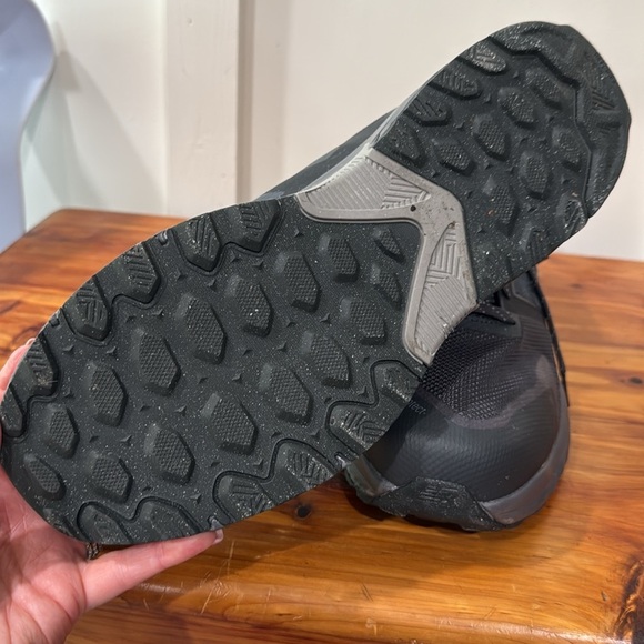 New Balance Fresh Foam T510 Trail Running Shoes - Picture 7 of 9